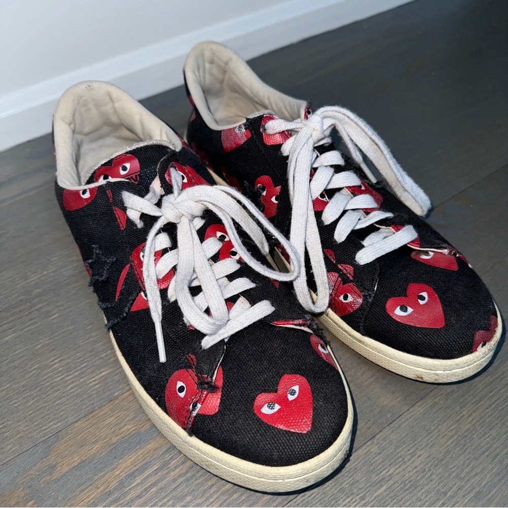 Black and red Converse Comme des Garçons x Pro Low PLAY.